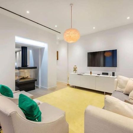 Posh 3 Bedroom Flat With Terrace And Indoor Fireplace In Mayfair, Near Hyde Park Лондон Экстерьер фото