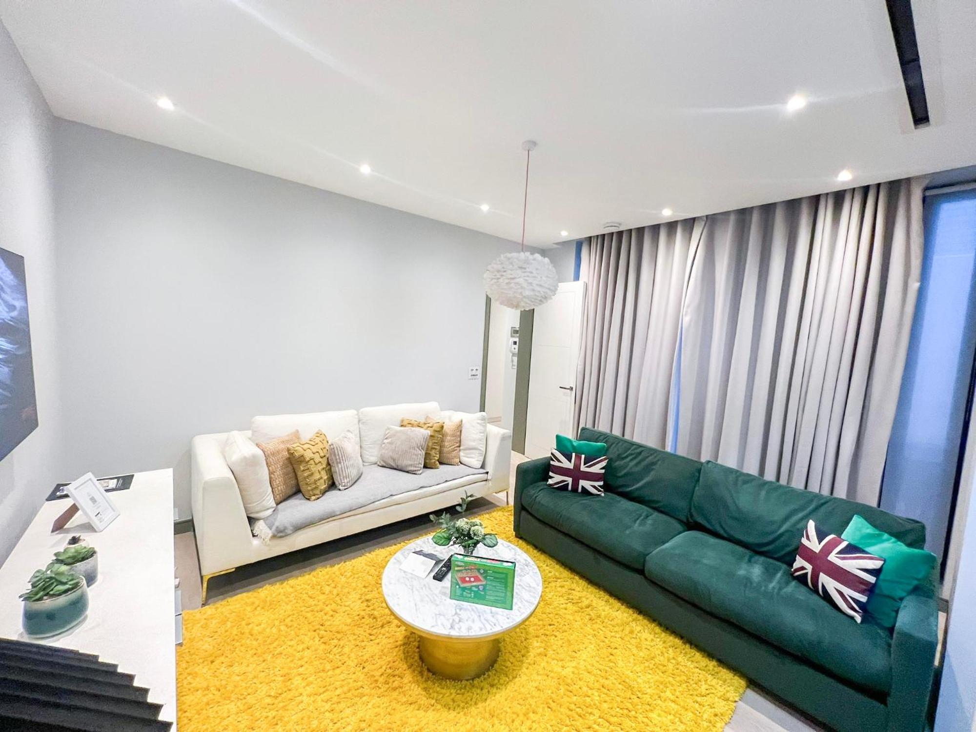Posh 3 Bedroom Flat With Terrace And Indoor Fireplace In Mayfair, Near Hyde Park Лондон Экстерьер фото
