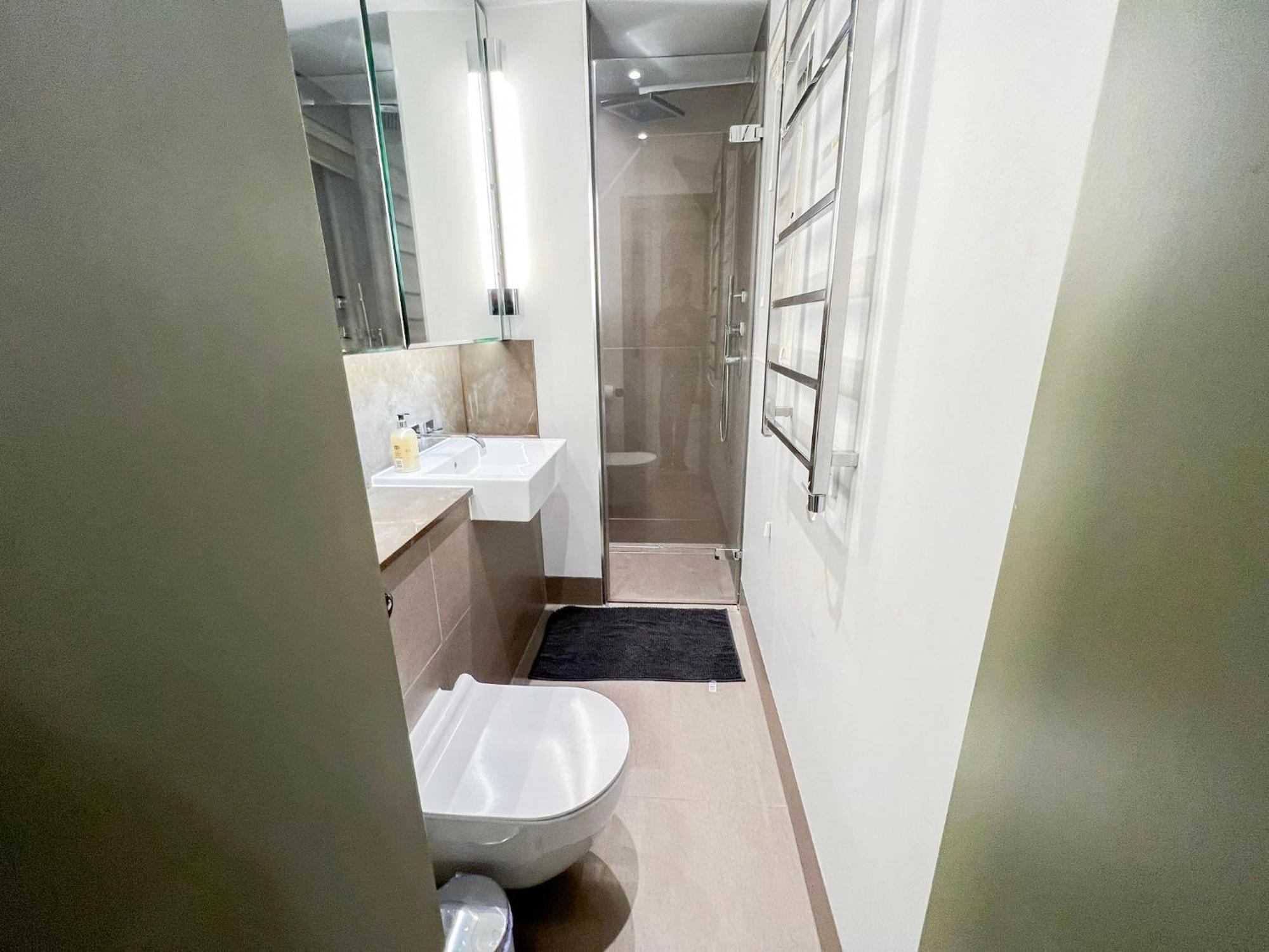 Posh 3 Bedroom Flat With Terrace And Indoor Fireplace In Mayfair, Near Hyde Park Лондон Экстерьер фото