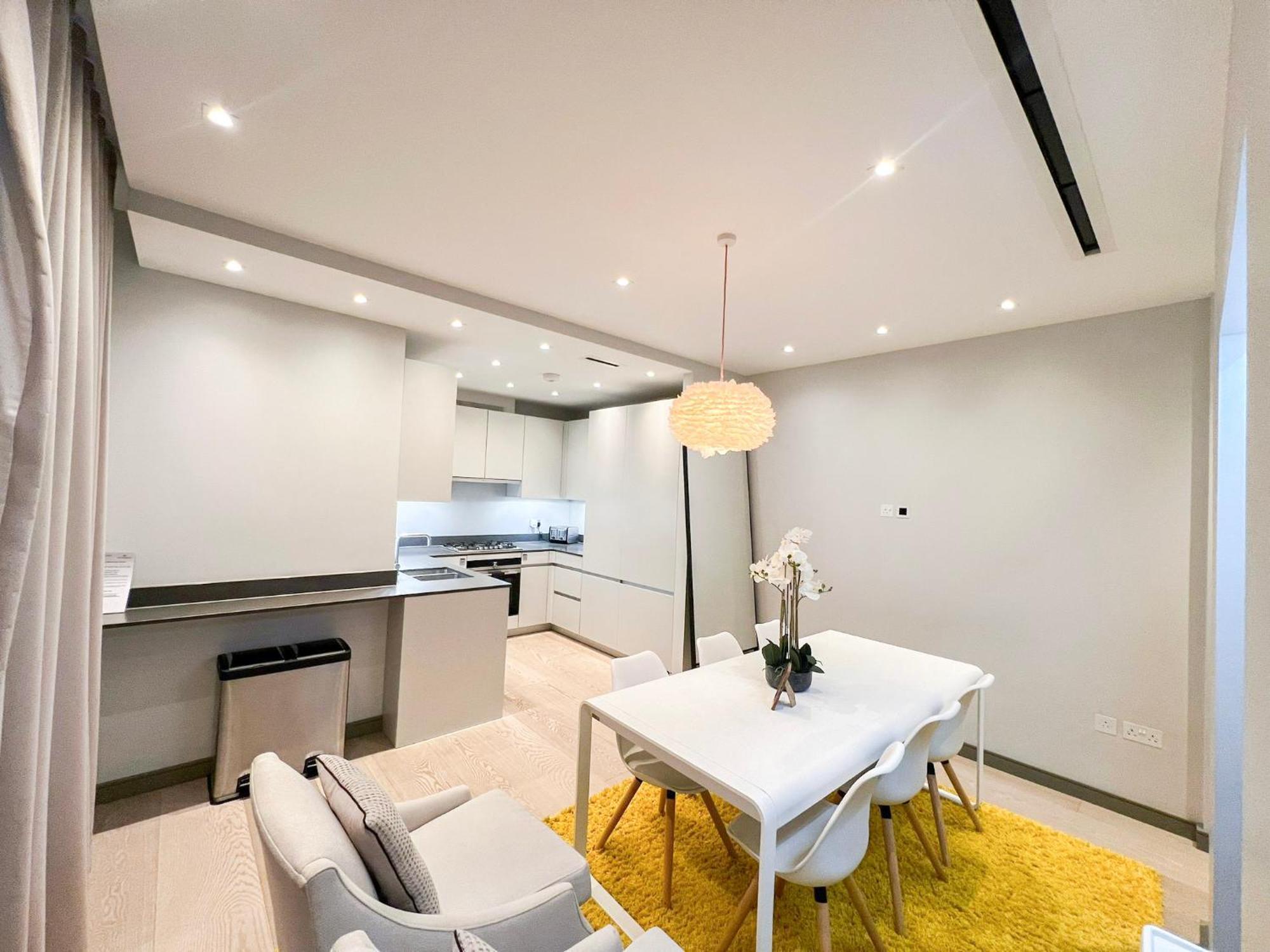 Posh 3 Bedroom Flat With Terrace And Indoor Fireplace In Mayfair, Near Hyde Park Лондон Экстерьер фото